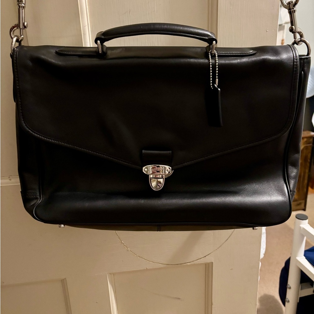 Black Leather Perry Messenger Coach Bag